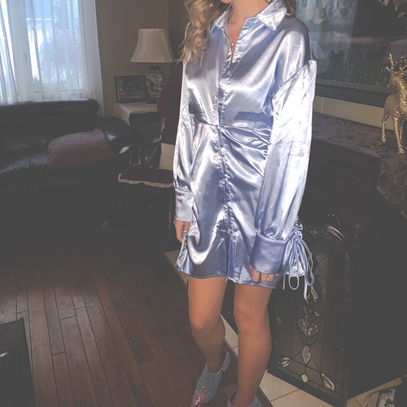 Baby blue stain dress ❄️ - Picture 3 of 4